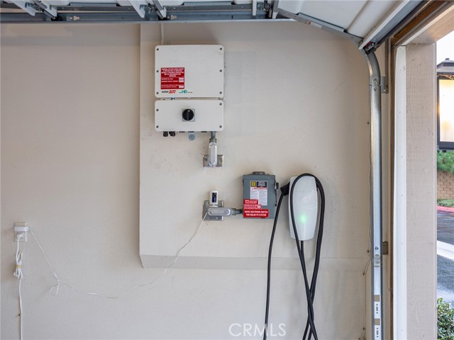 Detail Gallery Image 34 of 53 For 11238 N Mission Heights Dr, –,  CA 91345 - 3 Beds | 3 Baths