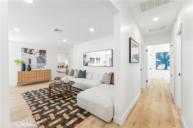 Detail Gallery Image 20 of 36 For 6742 E El Salvador, Long Beach,  CA 90815 - 3 Beds | 2 Baths