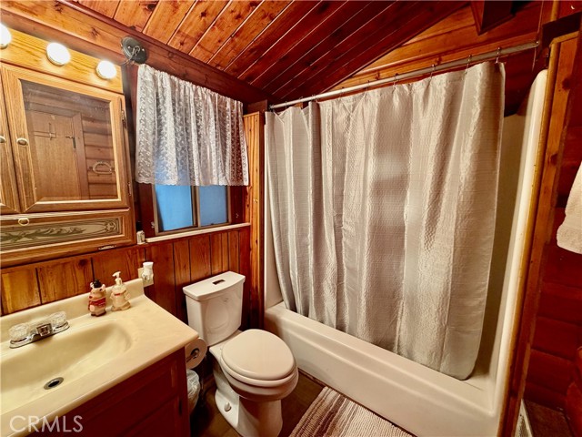 32145 Fern Drive, Running Springs, CA 92382