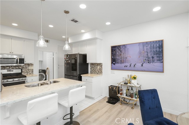 Detail Gallery Image 13 of 43 For 46 Promontory, Aliso Viejo,  CA 92656 - 2 Beds | 2/1 Baths