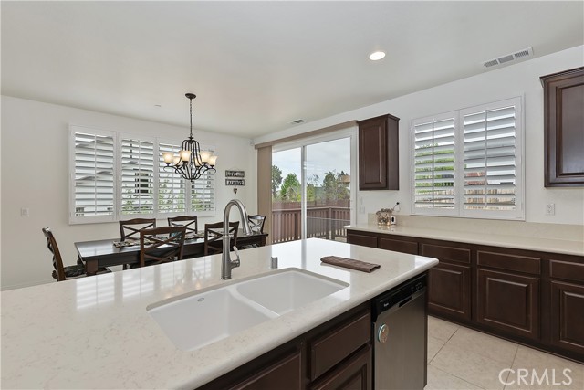 218 Crimson Circle, Big Bear City CA: https://media.crmls.org/medias/ed8e8255-e76d-4eea-a573-5f48e3869677.jpg