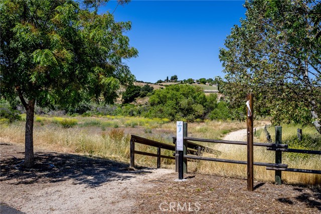Detail Gallery Image 33 of 36 For 120 Riverbank Ln, Paso Robles,  CA 93446 - 4 Beds | 2 Baths