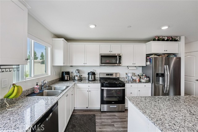 Detail Gallery Image 7 of 21 For 13835 Solara, Moreno Valley,  CA 92555 - 3 Beds | 2 Baths