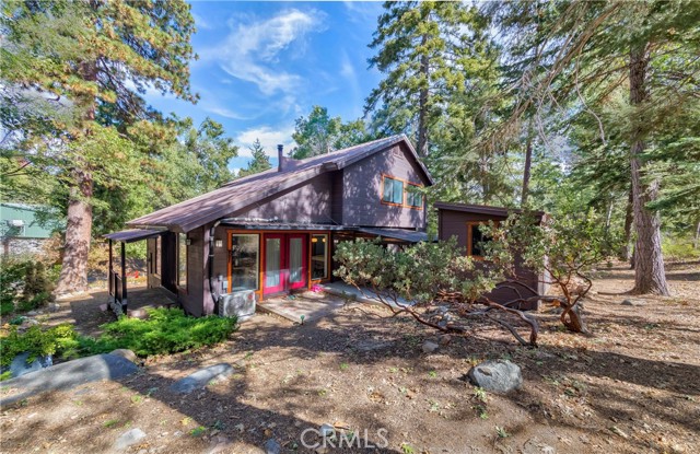 Details for 37751 Foxfield Road, Angelus Oaks, CA 92305