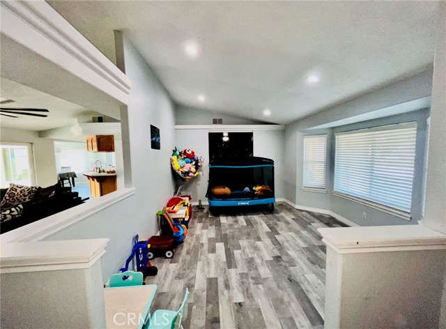 Detail Gallery Image 26 of 56 For 9322 Candlelight St, Apple Valley,  CA 92308 - 4 Beds | 3 Baths