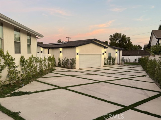 Detail Gallery Image 13 of 20 For 9128 Balcom Ave, Northridge,  CA 91325 - 4 Beds | 3 Baths