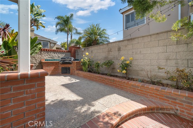 6264 Napoli Court, Long Beach CA: https://media.crmls.org/medias/ed8fc667-de1d-46b3-a4db-5d3d48141bfb.jpg