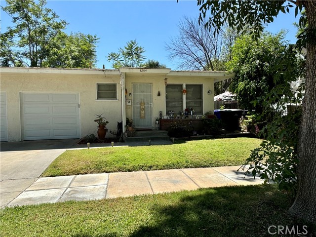 Detail Gallery Image 3 of 36 For 4202 9th St, Riverside,  CA 92501 - – Beds | – Baths