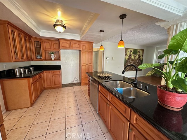 Detail Gallery Image 8 of 32 For 17325 De Groot Pl, Cerritos,  CA 90703 - 4 Beds | 3 Baths