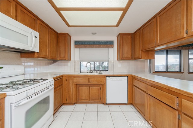 Detail Gallery Image 31 of 66 For 9539 Soledad, Pinon Hills,  CA 92372 - 4 Beds | 2/1 Baths