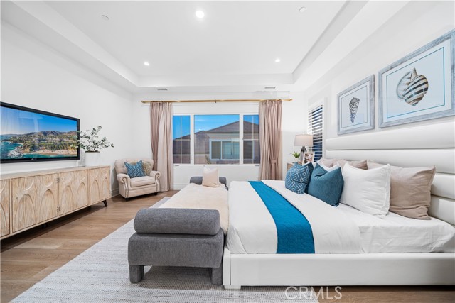 101 Lustro, Irvine CA: https://media.crmls.org/medias/ed918a68-542e-486a-84cf-011884a6a630.jpg