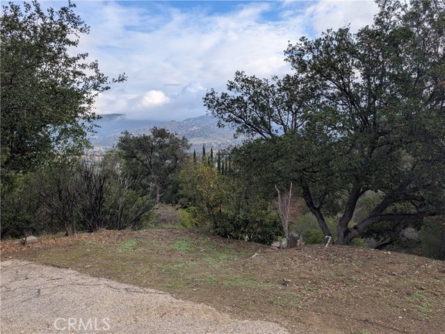 Detail Gallery Image 13 of 17 For 1087 Loma Ln, Simi Valley,  CA 93063 - – Beds | – Baths