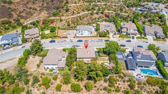 10266 Horsehaven Street, Sun Valley CA: https://media.crmls.org/medias/ed92cd28-e1da-410c-afc0-63ce7a4f7c84.jpg