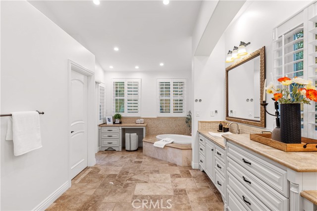 Image 49 of 40 For 25811 Jamon Lane