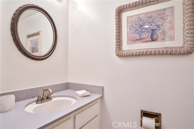 Detail Gallery Image 20 of 40 For 672 Greendale Ln, Pomona,  CA 91767 - 4 Beds | 2/1 Baths