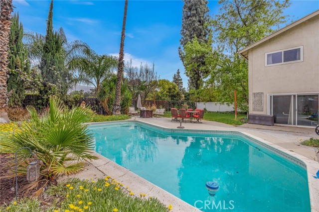 Detail Gallery Image 9 of 67 For 2367 Deerhorn Dr, Riverside,  CA 92506 - 4 Beds | 2/1 Baths