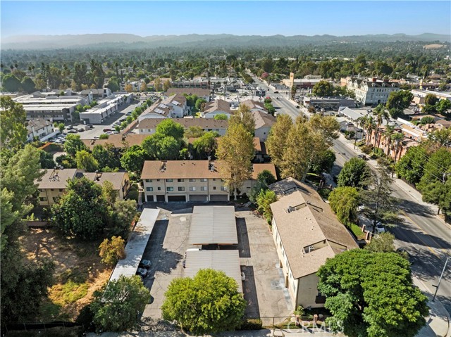 Detail Gallery Image 32 of 33 For 7300 Corbin Ave #G,  Reseda,  CA 91335 - 2 Beds | 2 Baths