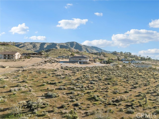 Detail Gallery Image 13 of 70 For 21972 Ocotillo Way, Apple Valley,  CA 92308 - 3 Beds | 2/1 Baths