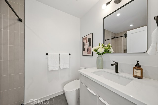 Detail Gallery Image 22 of 39 For 4021 Beethoven, Los Angeles,  CA 90066 - 4 Beds | 3 Baths