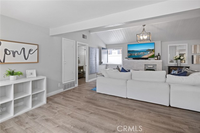 412 Colton Street, Newport Beach CA: https://media.crmls.org/medias/ed96cf65-a0d5-4ec7-91ef-53cb6355e3d1.jpg