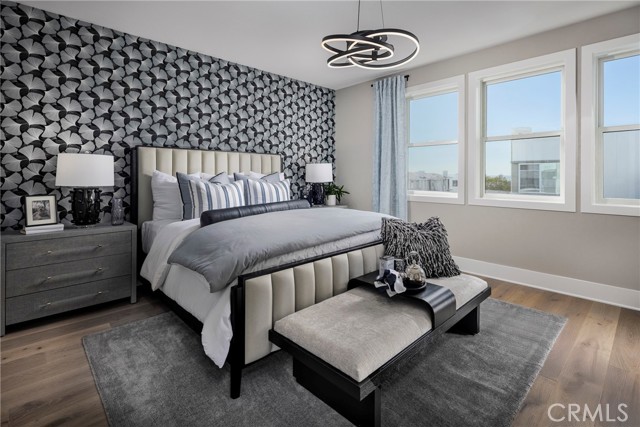 Detail Gallery Image 13 of 15 For 113 Apron, Irvine,  CA 92618 - 5 Beds | 5 Baths