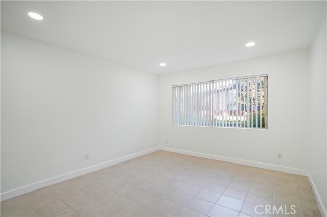 Detail Gallery Image 16 of 39 For 1044 Cabrillo Park Dr #B,  Santa Ana,  CA 92701 - 2 Beds | 1 Baths