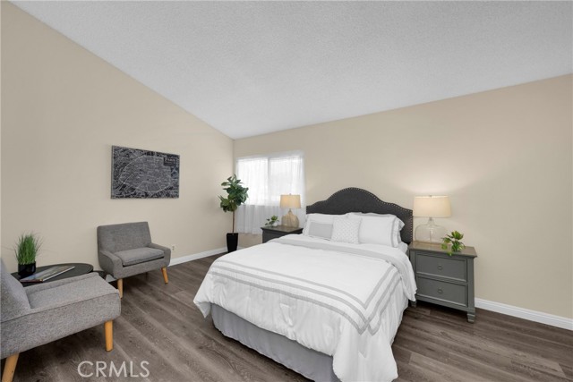 1047 E Huntington Drive, Monrovia CA: https://media.crmls.org/medias/ed9881b2-27c0-49d9-b96e-2dfe9605f46a.jpg