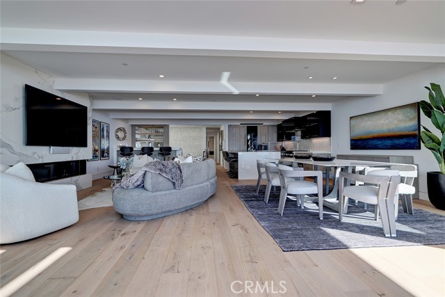 Detail Gallery Image 20 of 35 For 1208 the Strand #C,  Manhattan Beach,  CA 90266 - 3 Beds | 3 Baths