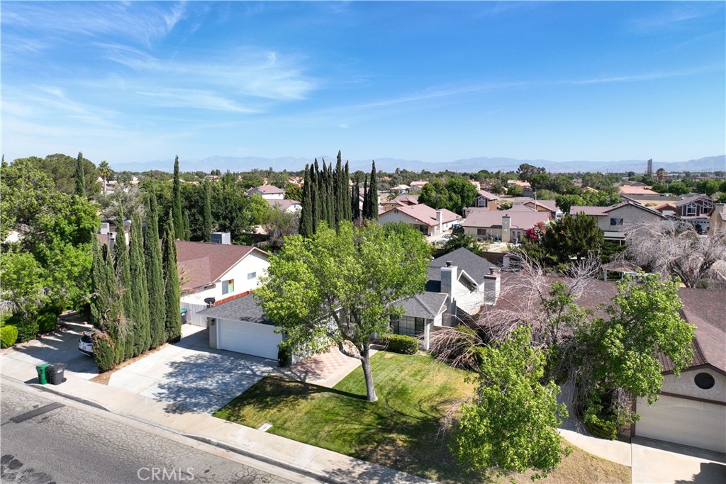 514 E Avenue J9