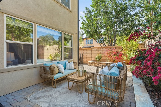 15 Clover, Lake Forest CA: https://media.crmls.org/medias/ed9a3c18-6905-44a0-8c28-816a0abb32e2.jpg
