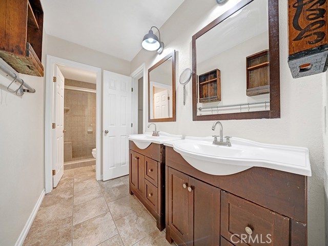 Detail Gallery Image 14 of 25 For 4861 Lago Dr #100,  Huntington Beach,  CA 92649 - 3 Beds | 2 Baths