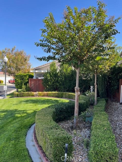 Detail Gallery Image 3 of 21 For 812 via Rosa, Los Banos,  CA 93635 - 3 Beds | 2 Baths