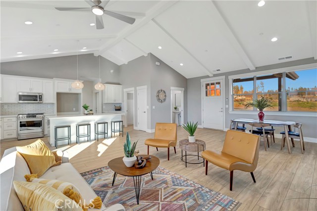 Detail Gallery Image 8 of 43 For 6319 Lucky John Rd, Paradise,  CA 95969 - 3 Beds | 2/1 Baths