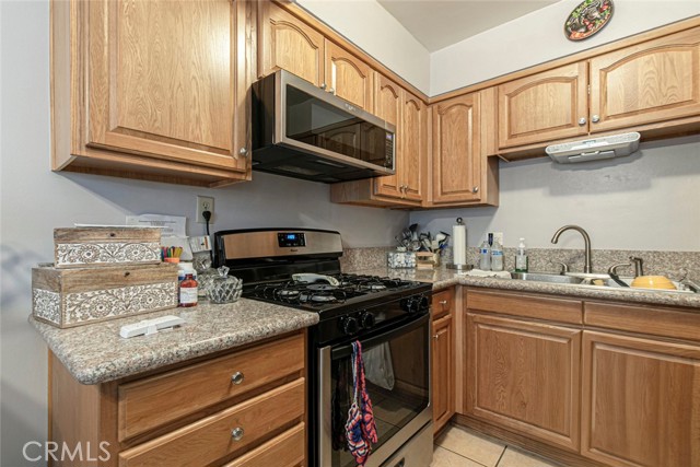 6923 Ben Avenue, North Hollywood CA: https://media.crmls.org/medias/ed9c1e6e-3a61-44d5-8a80-b461452b72d7.jpg
