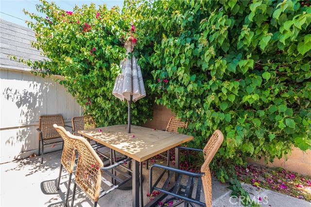 622 S Indiana Street, Anaheim CA: https://media.crmls.org/medias/ed9cd2d2-4a92-42c2-8950-4142df5656f5.jpg