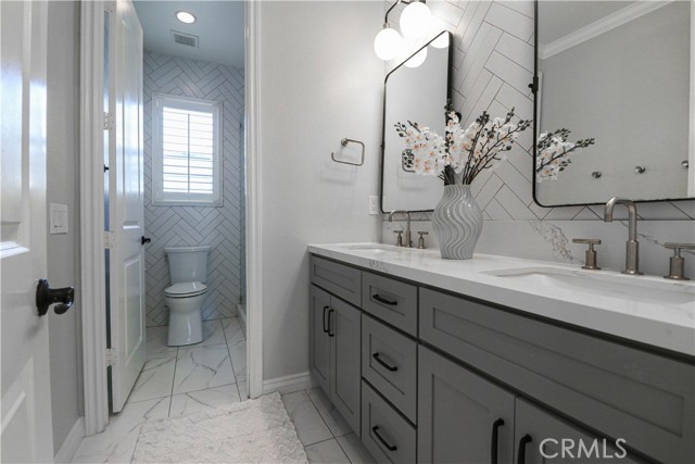 Detail Gallery Image 25 of 39 For 15205 Columbus, Tustin,  CA 92782 - 5 Beds | 4/1 Baths