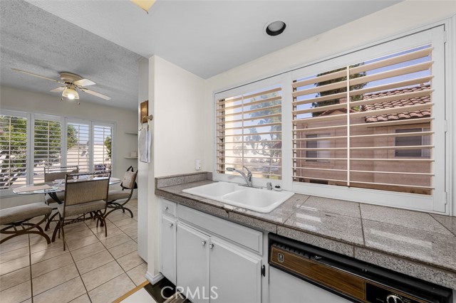 Detail Gallery Image 10 of 24 For 514 Jamacha Rd 4j,  El Cajon,  CA 92019 - 2 Beds | 2 Baths