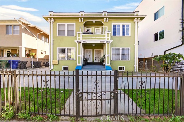 Detail Gallery Image 7 of 20 For 2254 W 15th, Los Angeles,  CA 90006 - – Beds | – Baths