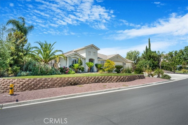 19247 Mountain Shadow Lane, Perris CA: https://media.crmls.org/medias/ed9f5695-2cbd-4dd8-8608-9b1f56bb7ec5.jpg