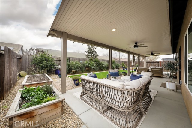 Detail Gallery Image 23 of 37 For 13515 Arden Forest Dr, Bakersfield,  CA 93314 - 3 Beds | 2 Baths