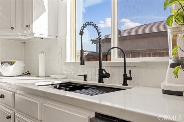 Detail Gallery Image 14 of 50 For 15592 Red Oak, Victorville,  CA 92394 - 3 Beds | 2 Baths