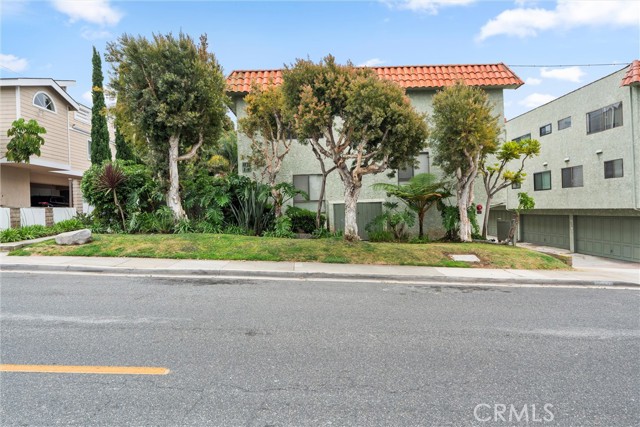 1832 Rockefeller Lane, Redondo Beach CA: https://media.crmls.org/medias/eda14669-e7e7-4939-a16f-0145a2e16dff.jpg
