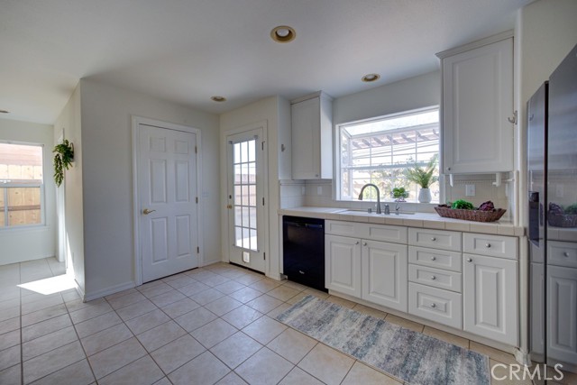 Detail Gallery Image 9 of 36 For 1162 Brittany Ave, Arroyo Grande,  CA 93420 - 3 Beds | 2/1 Baths