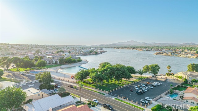 13290 Riverview Drive, Victorville CA: https://media.crmls.org/medias/eda1a62b-b1e0-4fcb-bf8a-c728387a1114.jpg