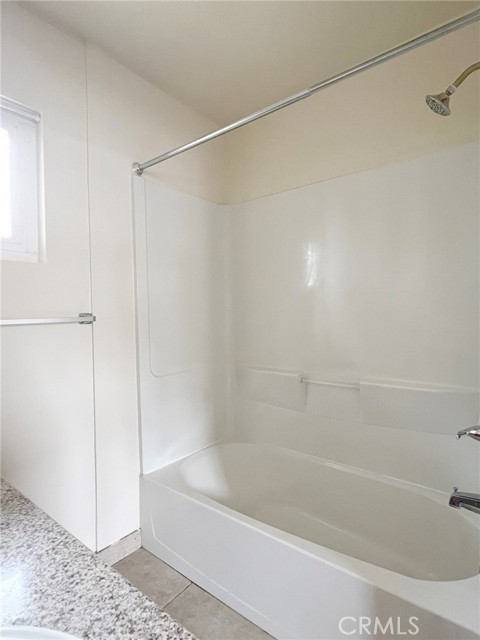 284 N Palm Avenue, Upland CA: https://media.crmls.org/medias/eda1a8ed-7084-4094-a95c-598e10e60b28.jpg
