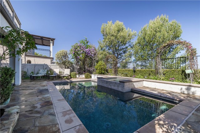 Detail Gallery Image 6 of 63 For 2589 N Promontory, Orange,  CA 92867 - 5 Beds | 3/1 Baths