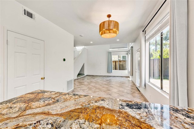 Detail Gallery Image 19 of 39 For 27 Cayman Brac, Aliso Viejo,  CA 92656 - 3 Beds | 2/1 Baths