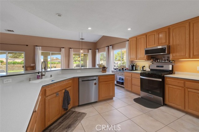 Detail Gallery Image 15 of 30 For 15248 Wildflower Ln, Helendale,  CA 92342 - 3 Beds | 2 Baths