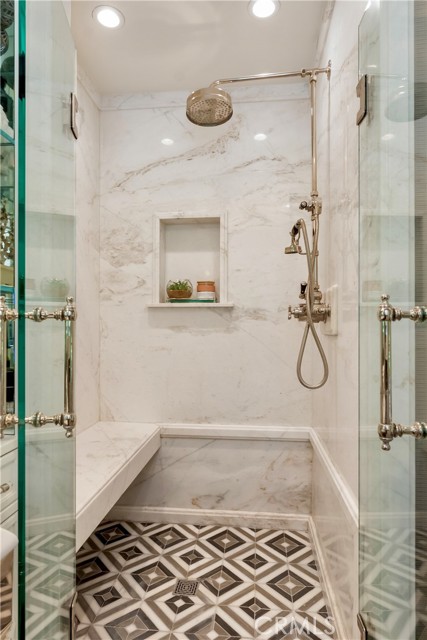 302 W Carter Avenue, Sierra Madre CA: https://media.crmls.org/medias/eda2c27a-cdee-436b-b419-bd9759b6db05.jpg