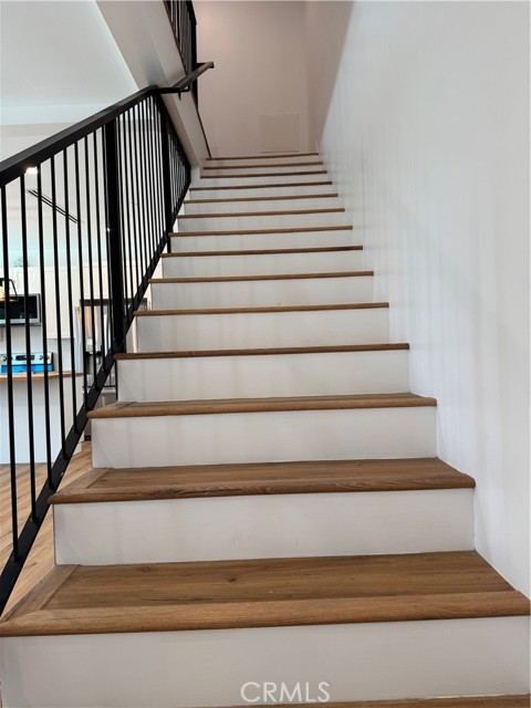 17457 Bullock Street, Encino CA: https://media.crmls.org/medias/eda2d07f-664b-4d4d-80d3-56398546a657.jpg